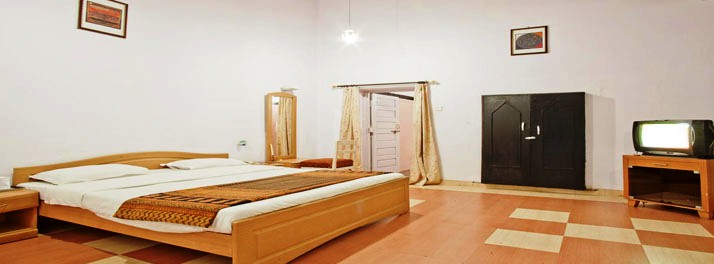2498/Amaltas Hotel - Pachmarhi 07.jpg